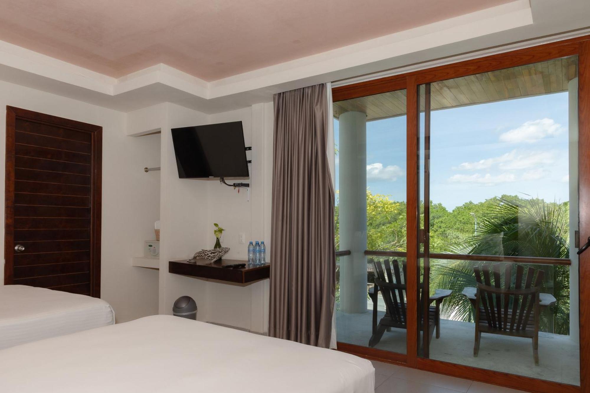 Aquastar Hotel & Apartments Mahahual Luaran gambar