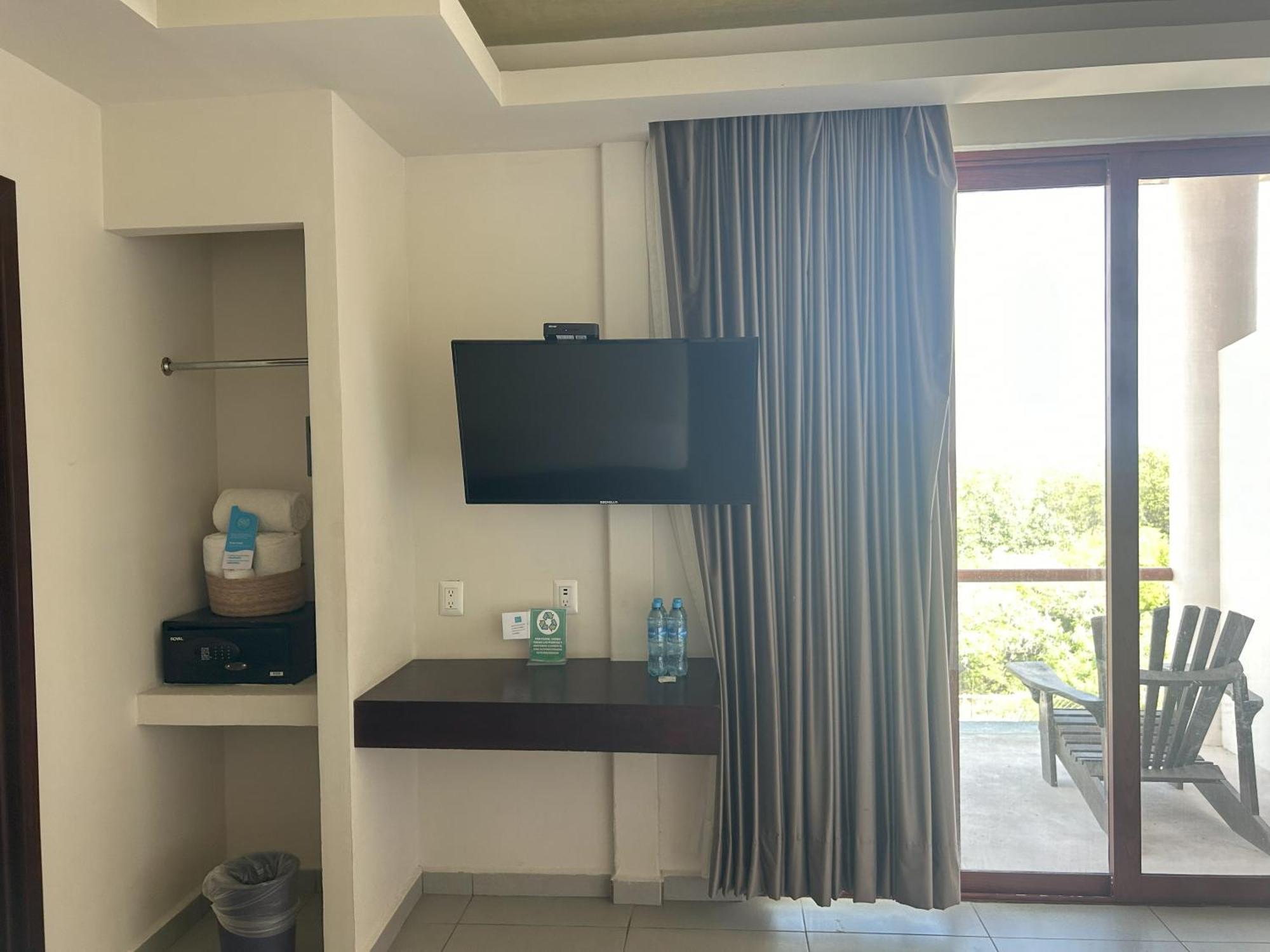 Aquastar Hotel & Apartments Mahahual Luaran gambar